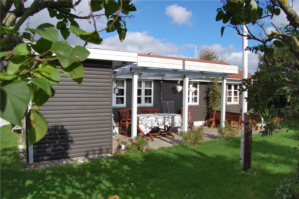 Ferienhaus für 4 Personen in Bro Strand